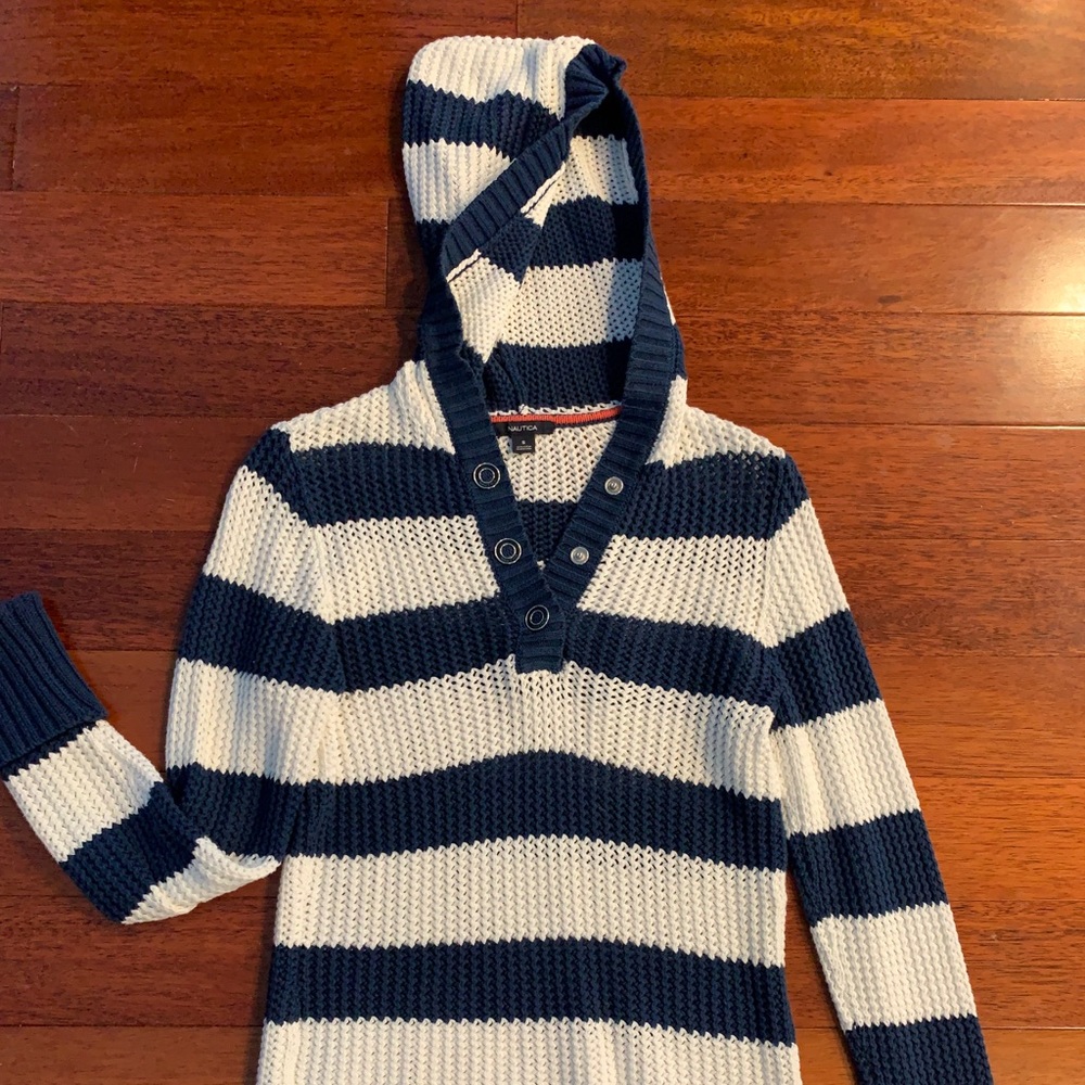 Nautica sweater. Sz small